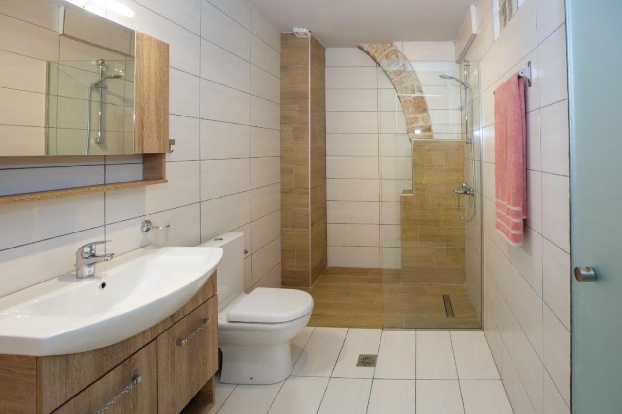 Οniro Comfort Living Янина Екстериор снимка