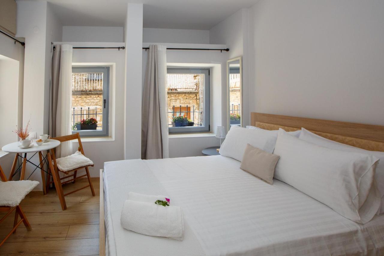 Οniro Comfort Living Янина Екстериор снимка