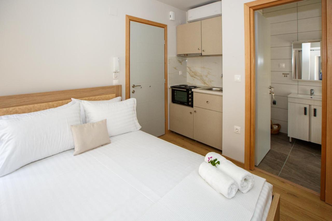 Οniro Comfort Living Янина Екстериор снимка